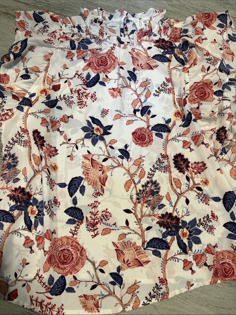 Joie White Blouse with Navy & Rust Floral Print flutter sleeve Medium